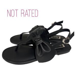 NEW in Box NOT RATED La Dolcena Laura Marano Black Bow Thong Sandals 6 8.5